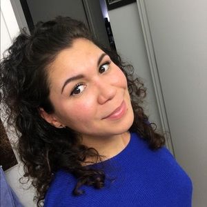 Meet your Posher, Luisa